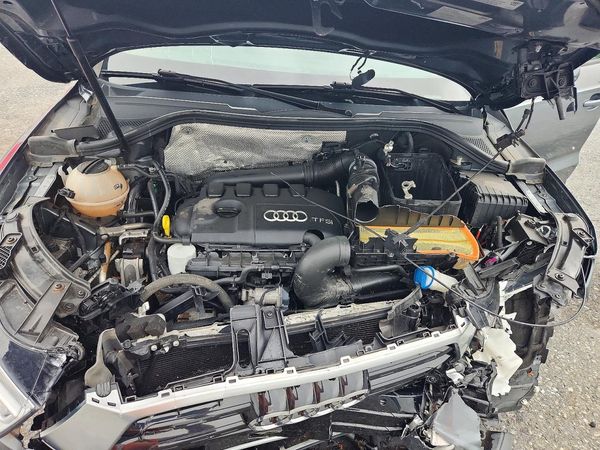 2017 AUDI Q3 quattro Premium — Engine bay
