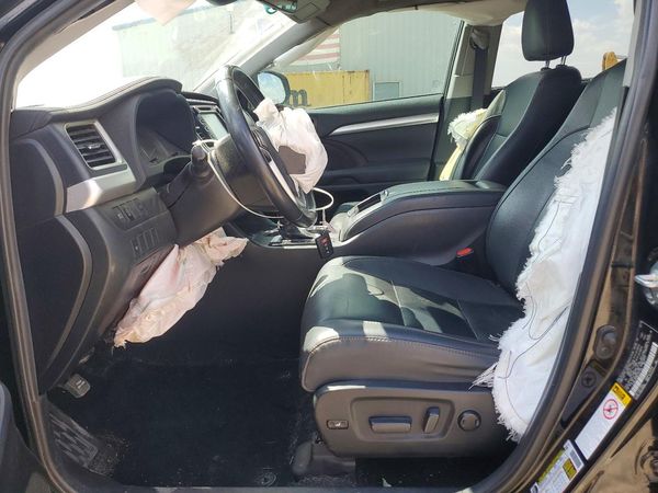 2019 TOYOTA HIGHLANDER