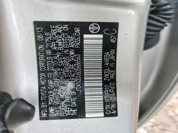2013 TOYOTA PRIUS — VINS