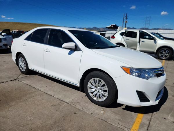 2012 TOYOTA CAMRY
