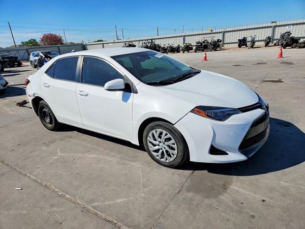 2017 TOYOTA COROLLA