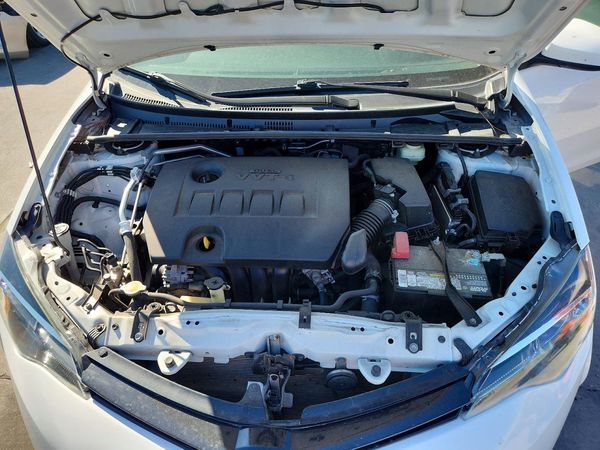 2017 TOYOTA COROLLA