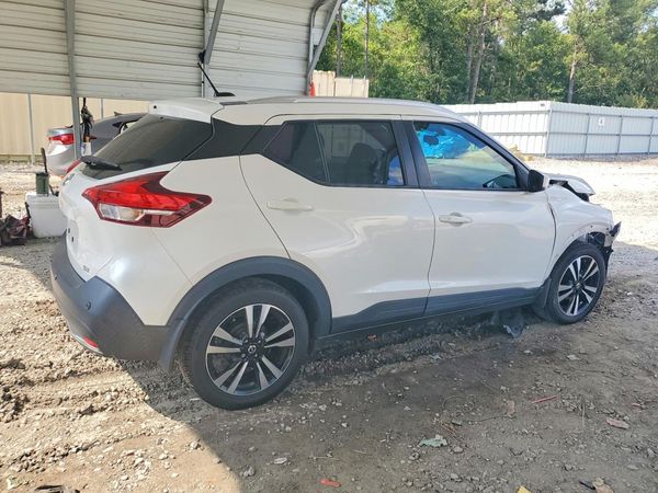 2020 NISSAN KICKS