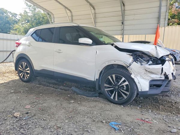 2020 NISSAN KICKS