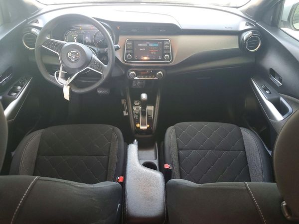 2020 NISSAN KICKS