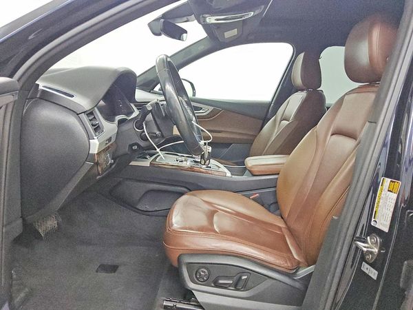 2018 AUDI Q7 quattro Premium Plus