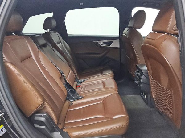 2018 AUDI Q7 quattro Premium Plus