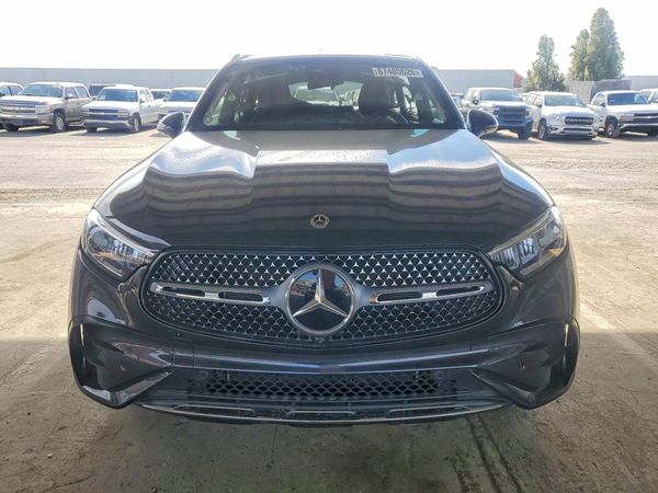 2025 MERCEDES-BENZ GLC