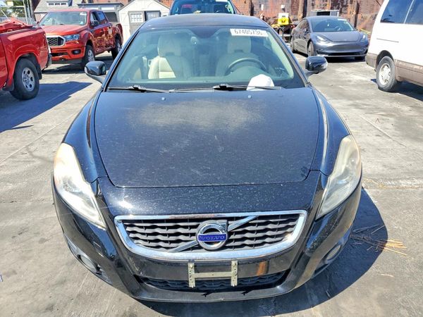 2012 VOLVO C70