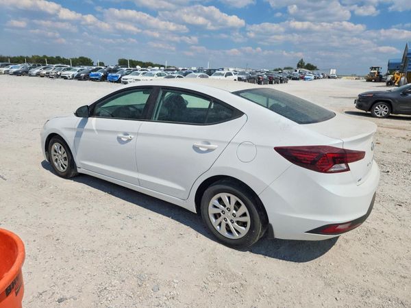 2019 HYUNDAI ELANTRA SE