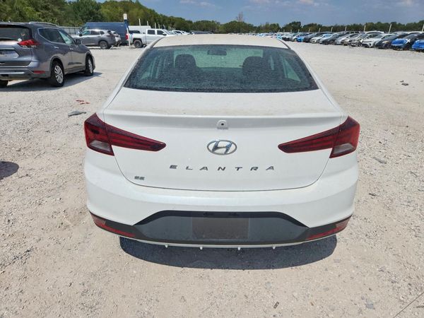 2019 HYUNDAI ELANTRA SE