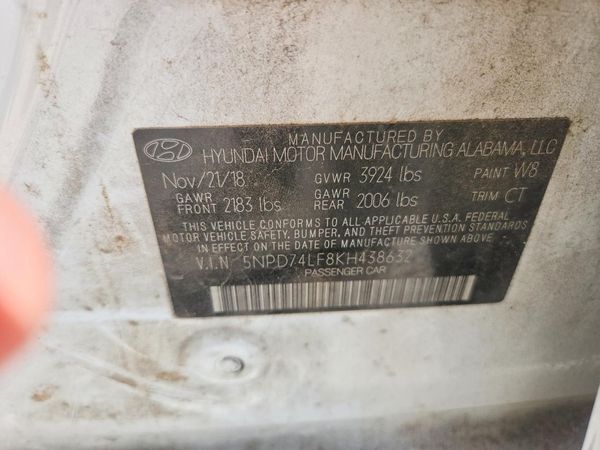 2019 HYUNDAI ELANTRA SE