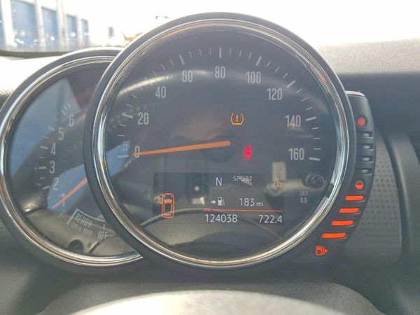 2015 MINI COOPER