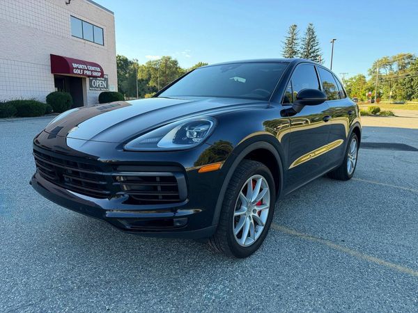 2019 PORSCHE CAYENNE