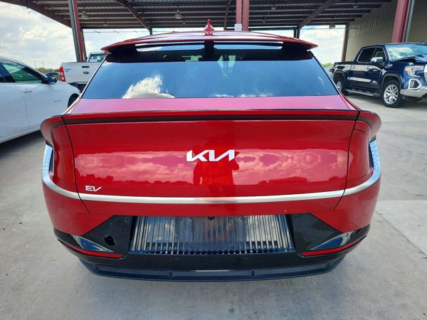 2023 KIA EV6 Light, Wind