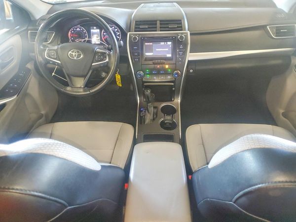 2017 TOYOTA CAMRY