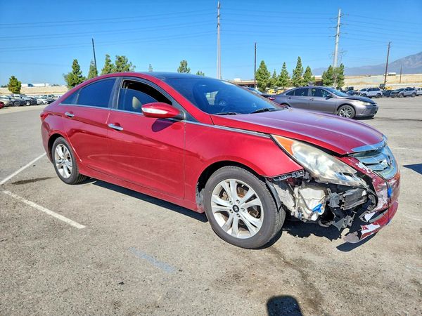 2013 HYUNDAI SONATA