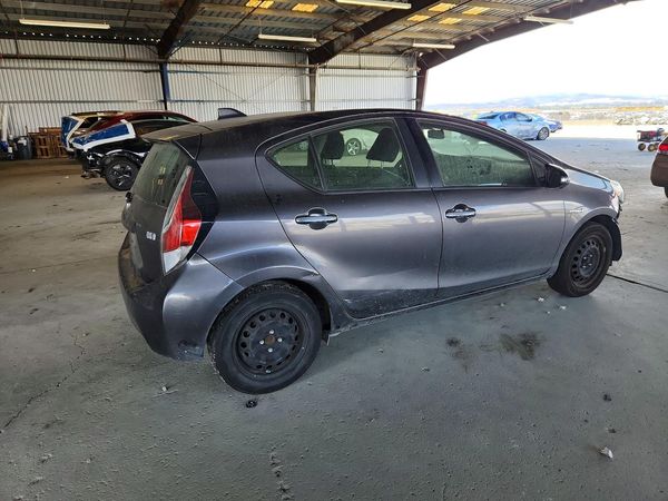 2015 TOYOTA PRIUS — PSRA
