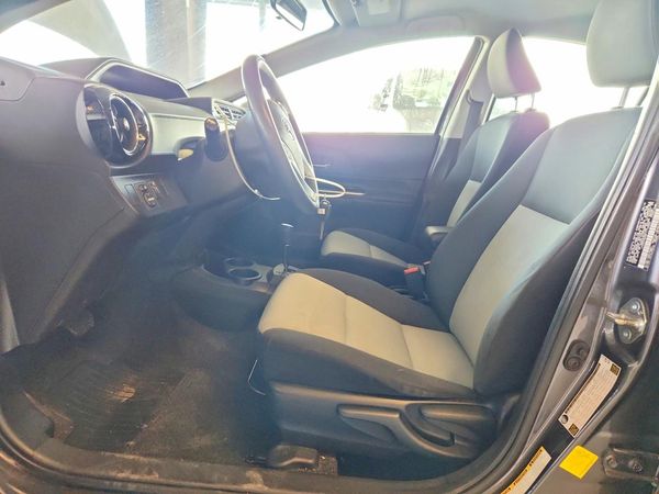 2015 TOYOTA PRIUS — DENT