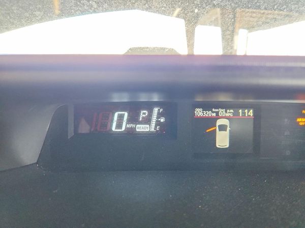 2015 TOYOTA PRIUS — ODOM