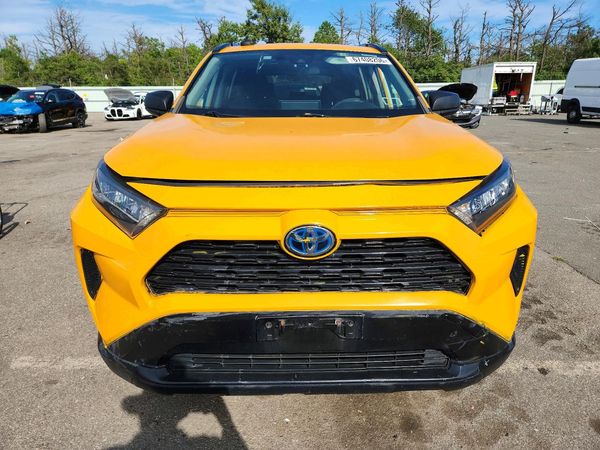 2019 TOYOTA RAV4 LE HV 4WD