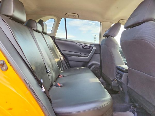 2019 TOYOTA RAV4 LE HV 4WD