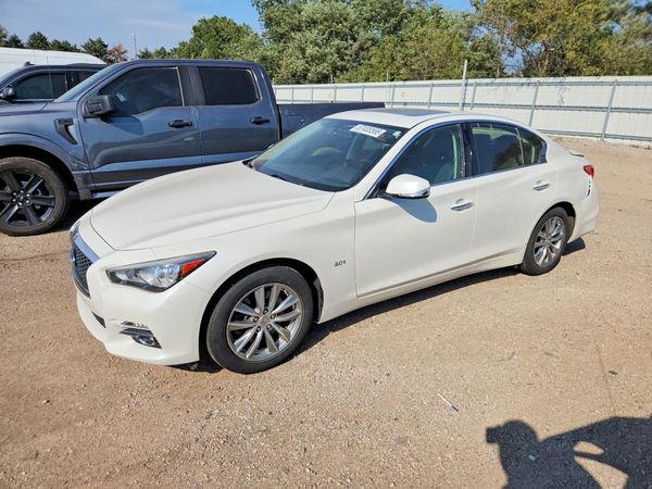 2017 INFINITI Q50
