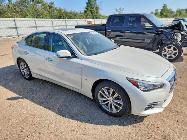 2017 INFINITI Q50