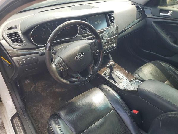 2014 KIA CADENZA