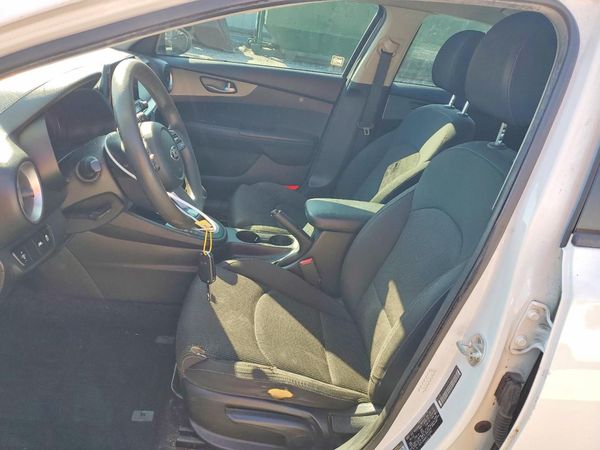 2020 KIA FORTE FE, LXS