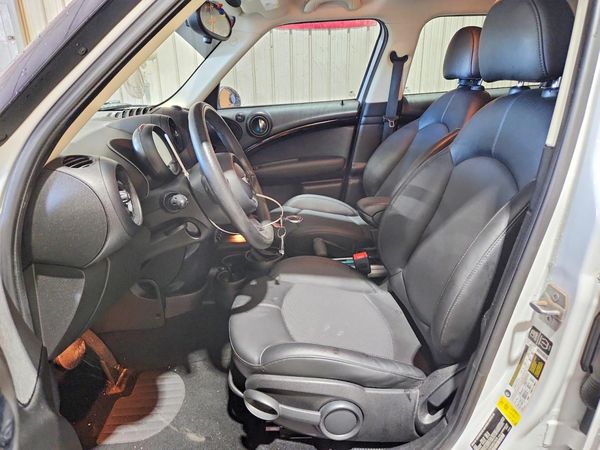 2014 MINI COOPER