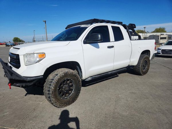 2017 TOYOTA TUNDRA