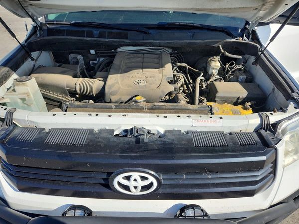2017 TOYOTA TUNDRA