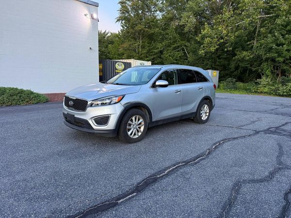 2016 KIA SORENTO L / LX