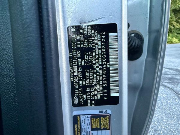 2016 KIA SORENTO L / LX