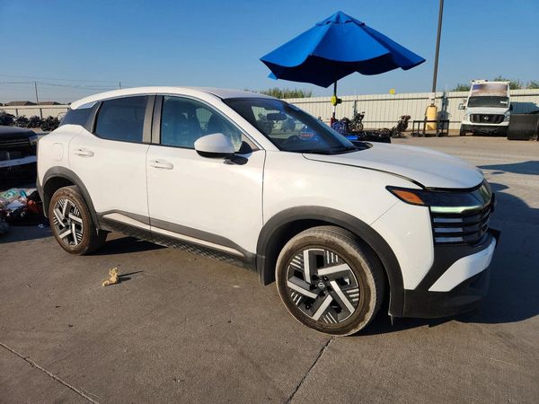 2025 NISSAN KICKS