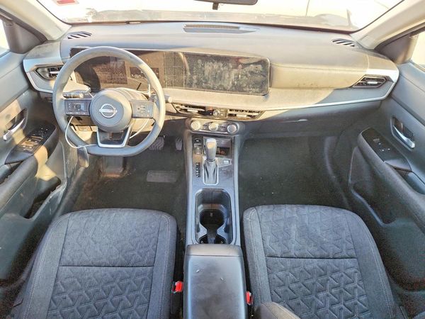 2025 NISSAN KICKS