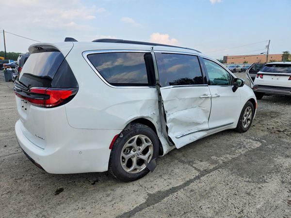 2023 CHRYSLER PACIFICA