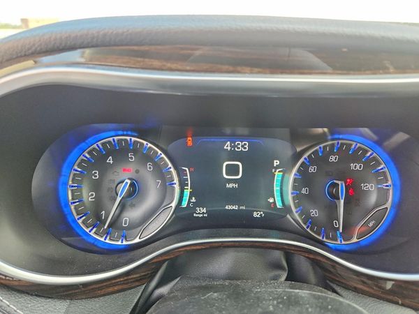 2023 CHRYSLER PACIFICA