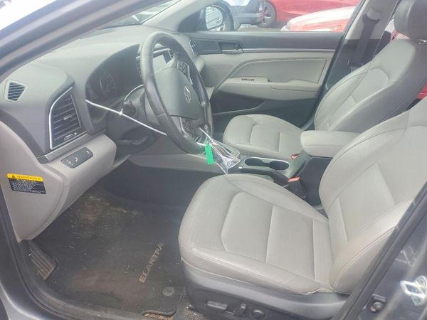 2017 HYUNDAI ELANTRA