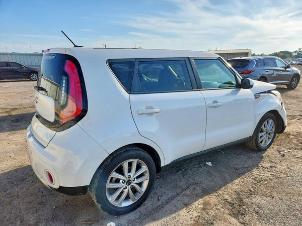 2018 KIA SOUL