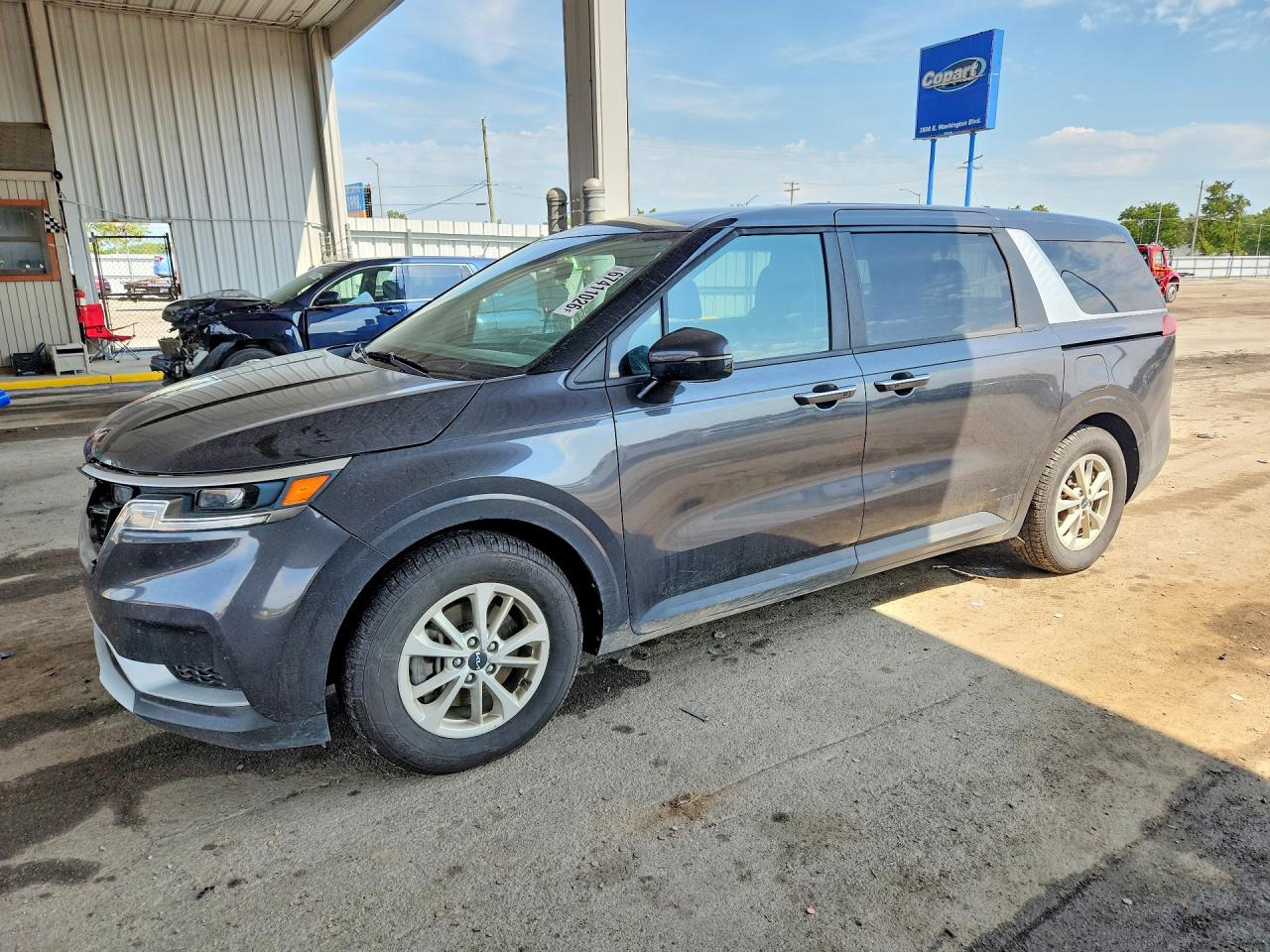 2023 KIA CARNIVAL