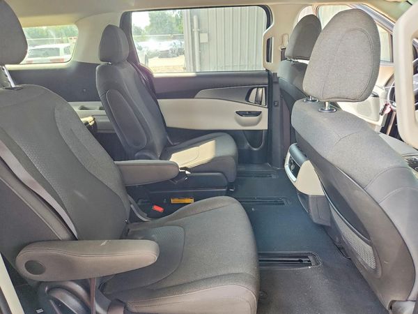 2023 KIA CARNIVAL