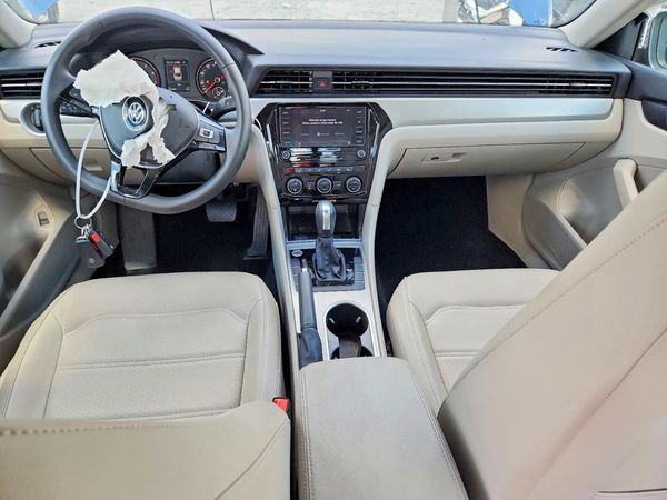 2021 VOLKSWAGEN PASSAT SE