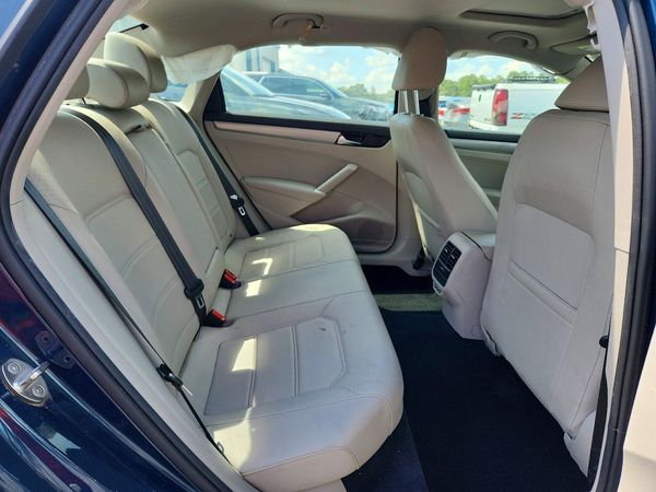2021 VOLKSWAGEN PASSAT SE