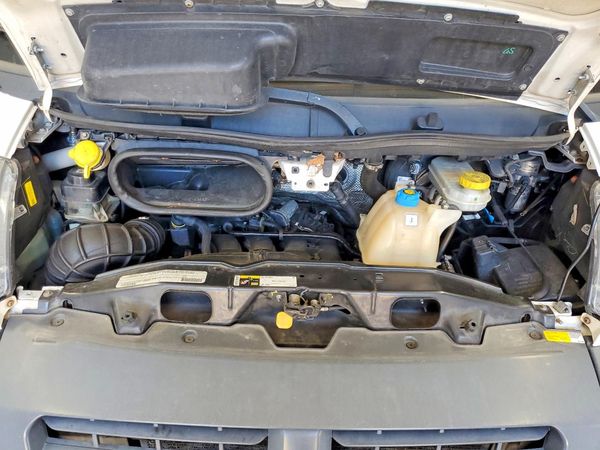 2018 RAM PROMASTER 1500 — Engine bay