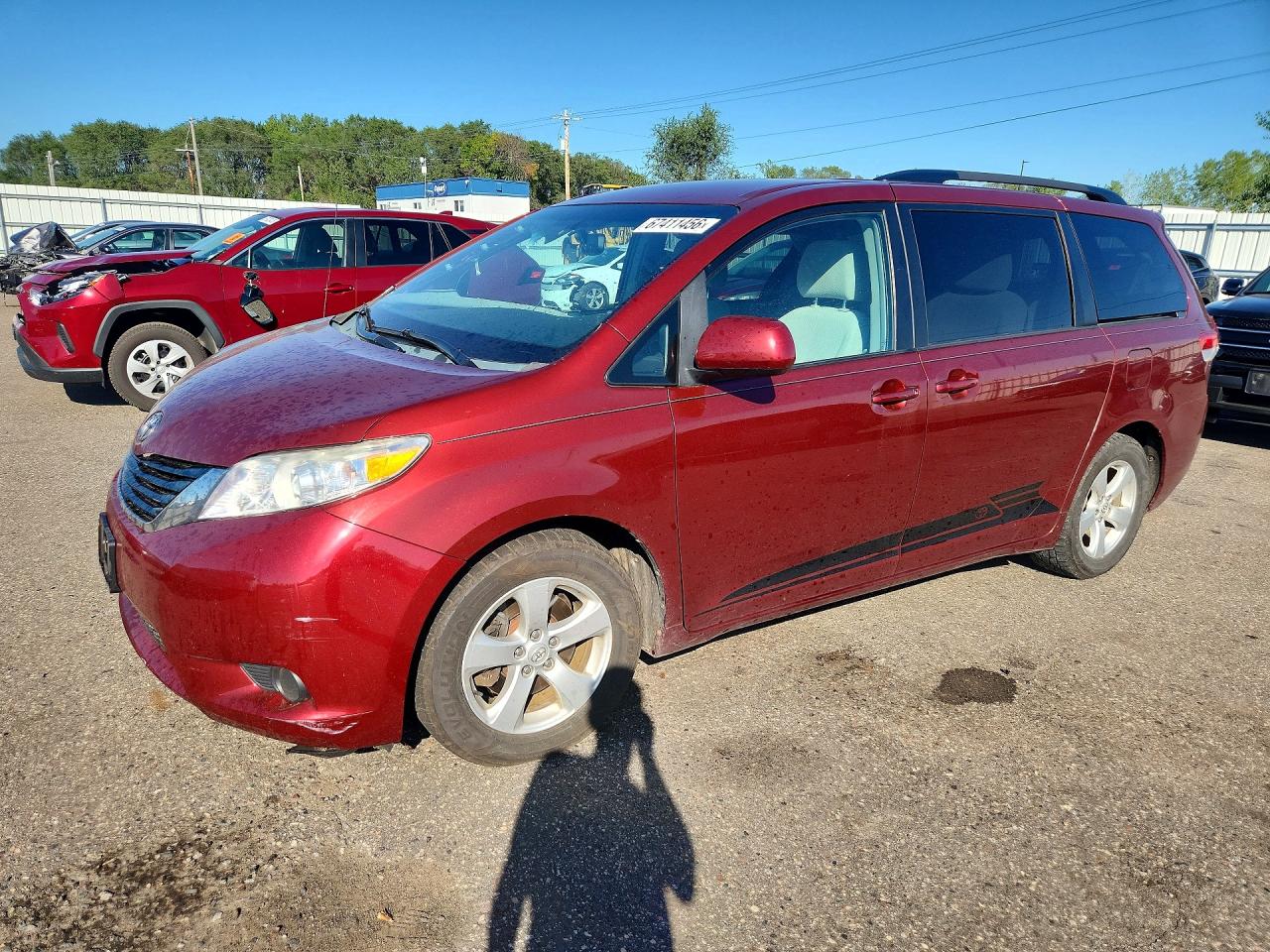 2013 TOYOTA SIENNA