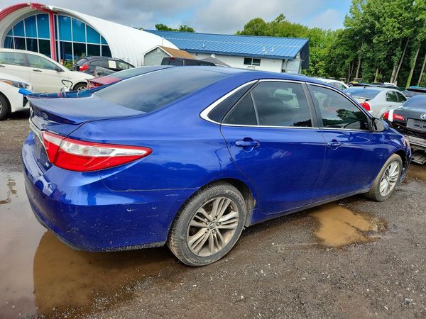 2015 TOYOTA CAMRY