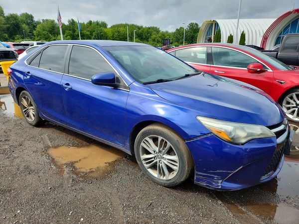 2015 TOYOTA CAMRY