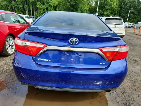 2015 TOYOTA CAMRY